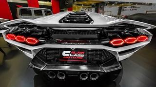Lamborghini Countach - Future Sport Cars in Details!