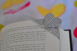 How to fold a corner heart bookmark origami