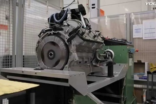 Bentley Factory   V8 Engine