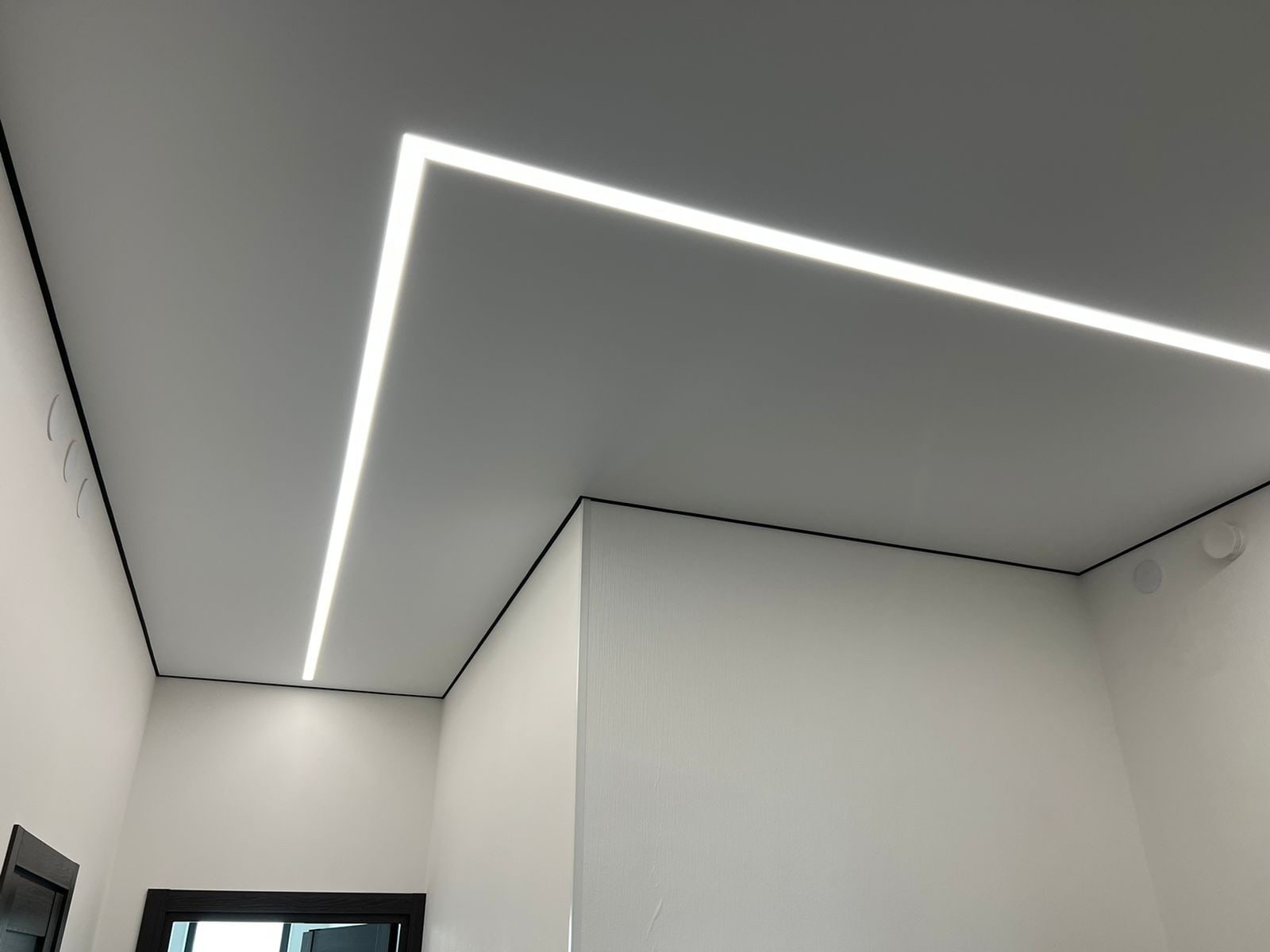 Натяжные потолки SKY CEILINGS