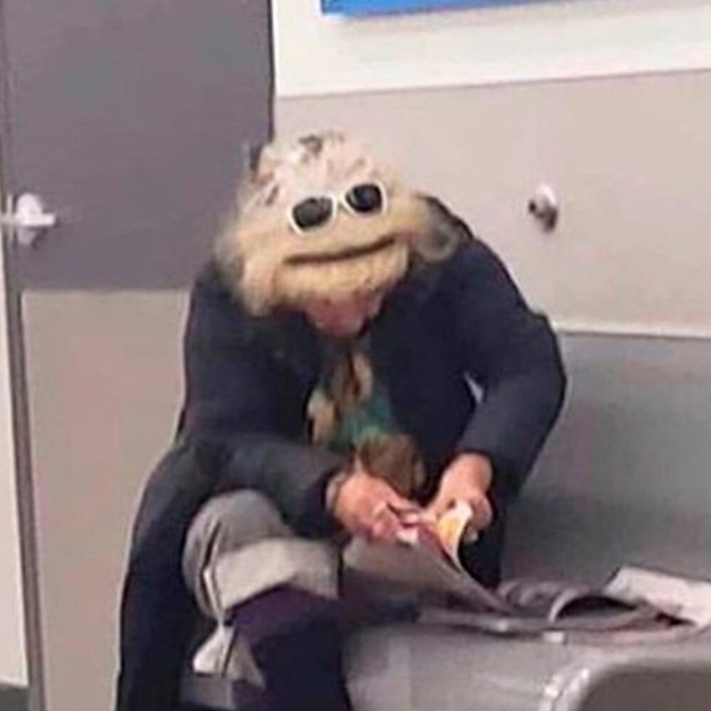 Женщине даже не нужно разгибаться , что бы улучить настроение окружающим ?