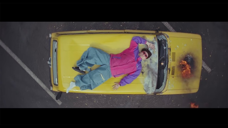Oliver tree hurt. Oliver Tree hurt клип. Little big Oliver Tree видеоклип. Oliver Tree Lies came out my mouth.